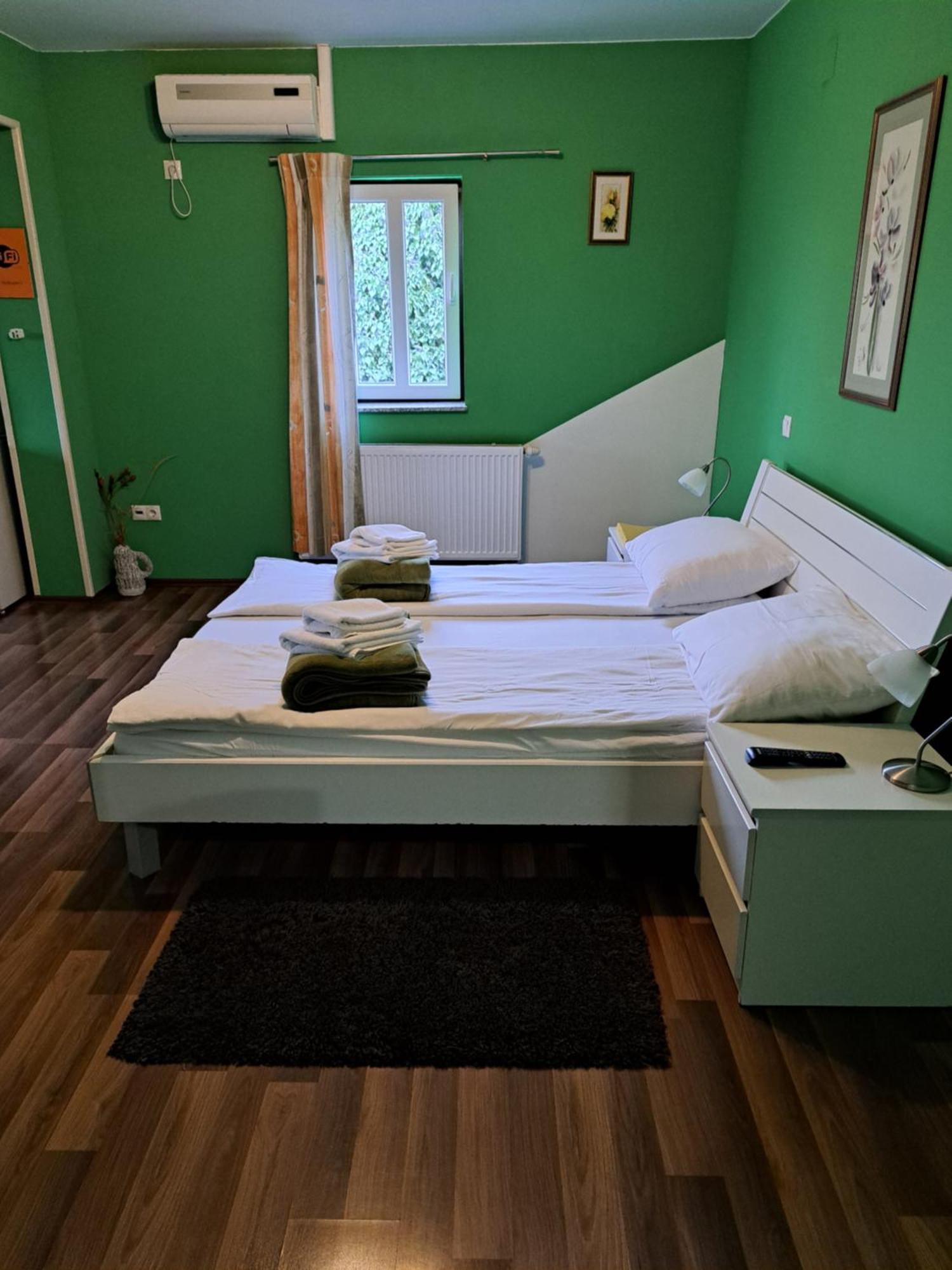 Rooms Modrusan Slunj Exterior foto