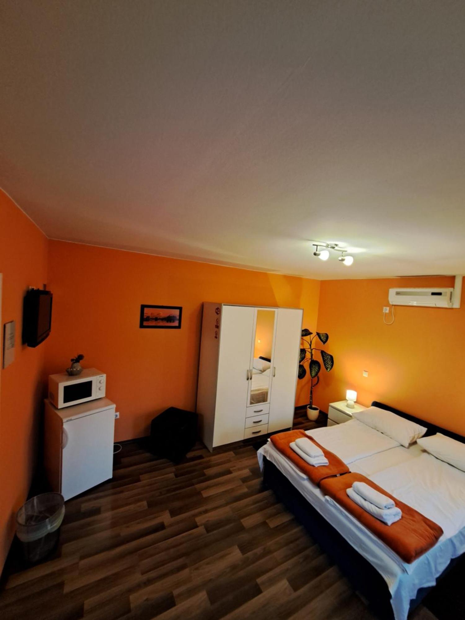 Rooms Modrusan Slunj Exterior foto